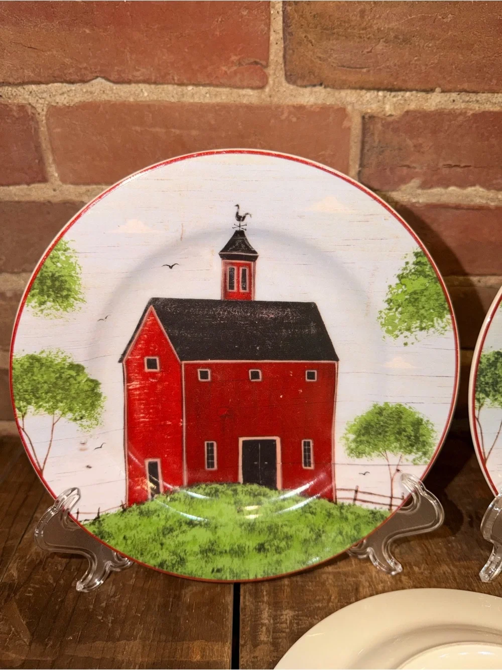 “Barns” Certified Warren Kimble 1998 Barn Dinner Plates Set of 3 Sakura NY USA